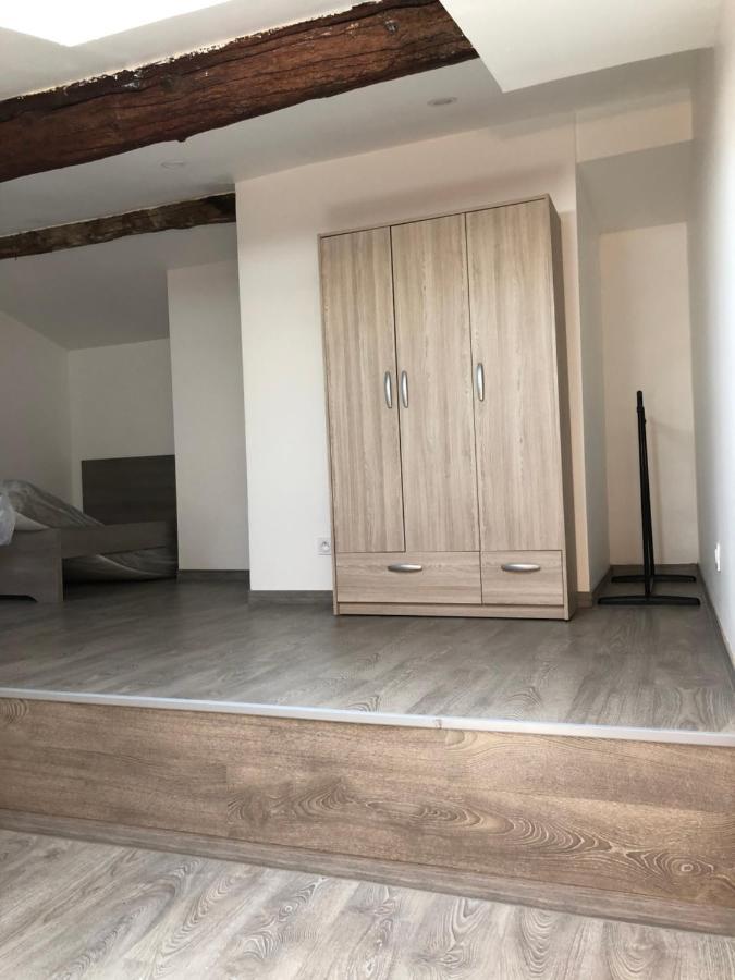 Appartement En Centre Ville Hyeres Exterior photo
